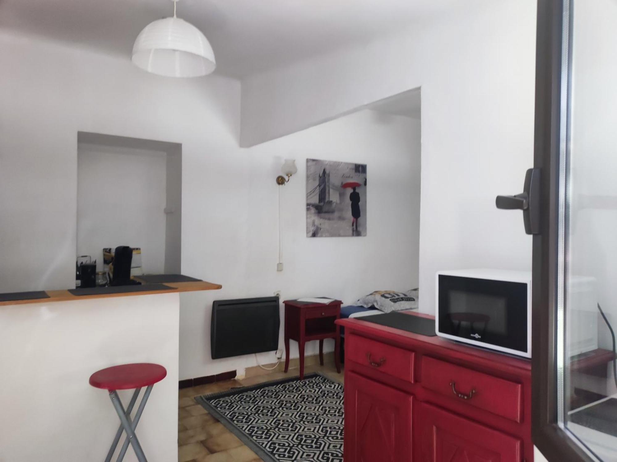 Ingrid Mary Apartment Nîmes Room photo