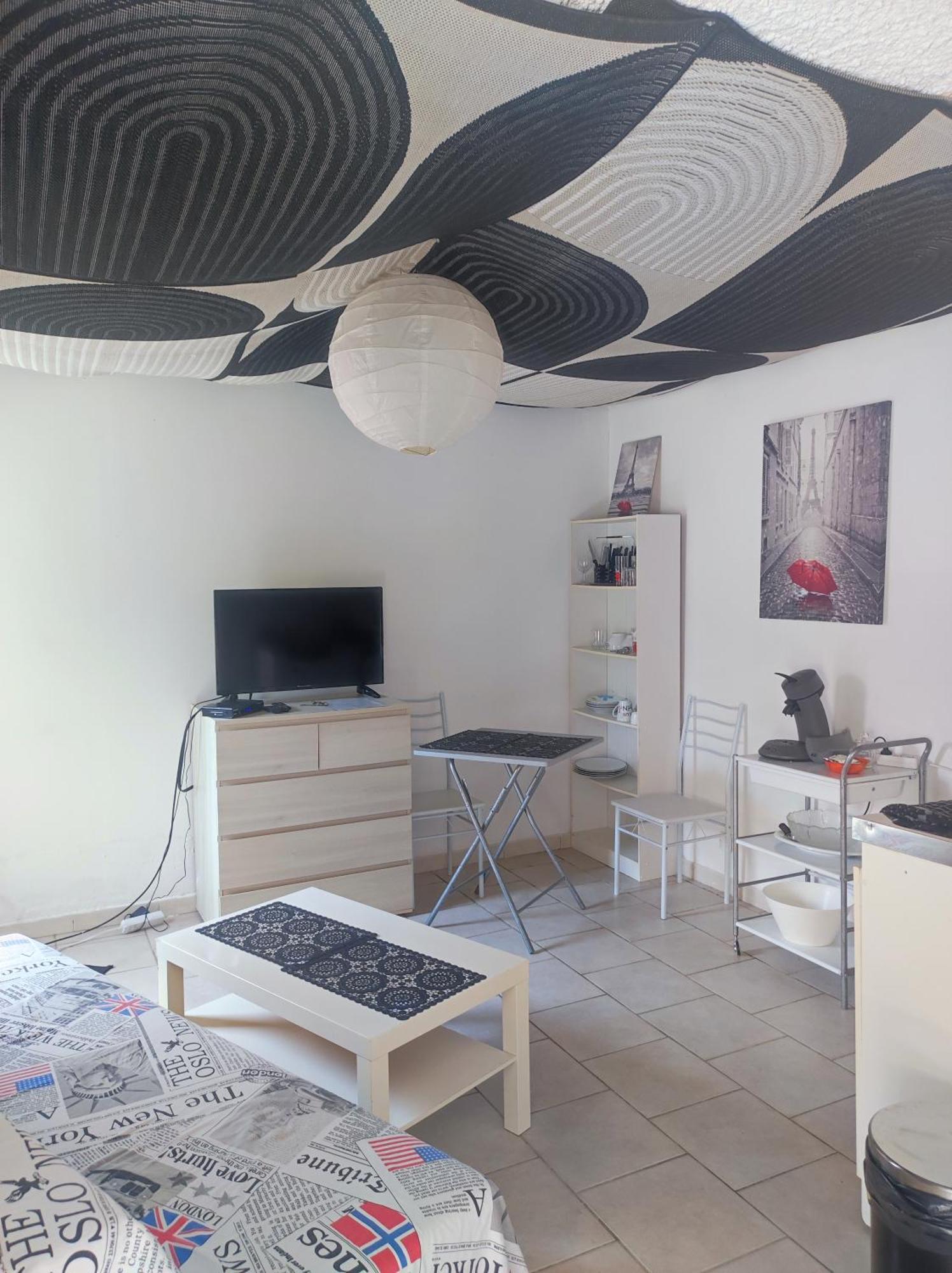 Ingrid Mary Apartment Nîmes Exterior photo