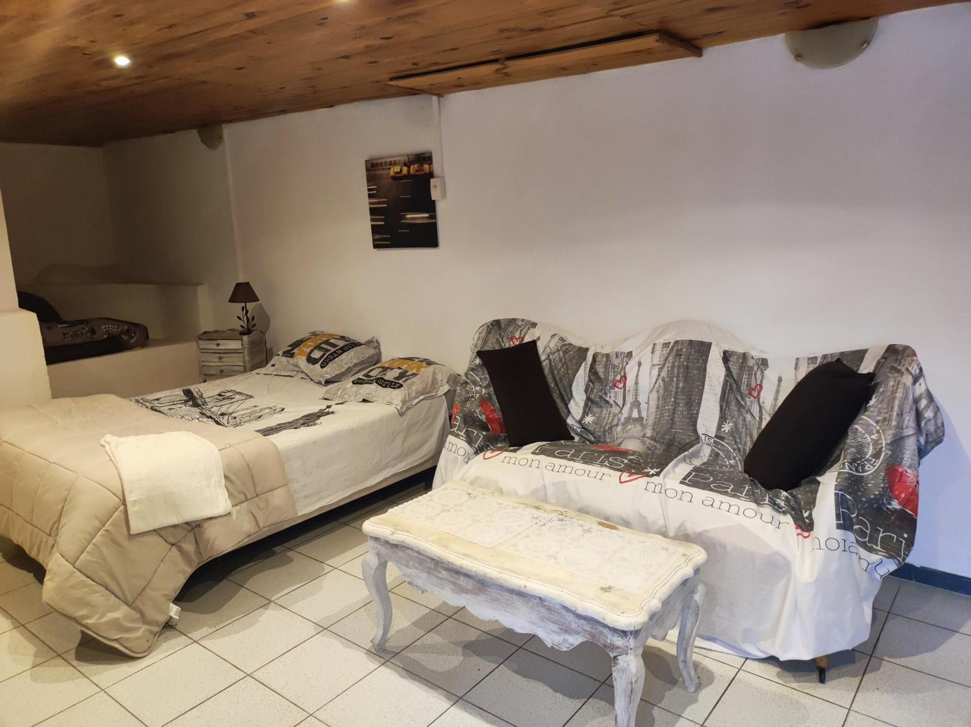 Ingrid Mary Apartment Nîmes Room photo