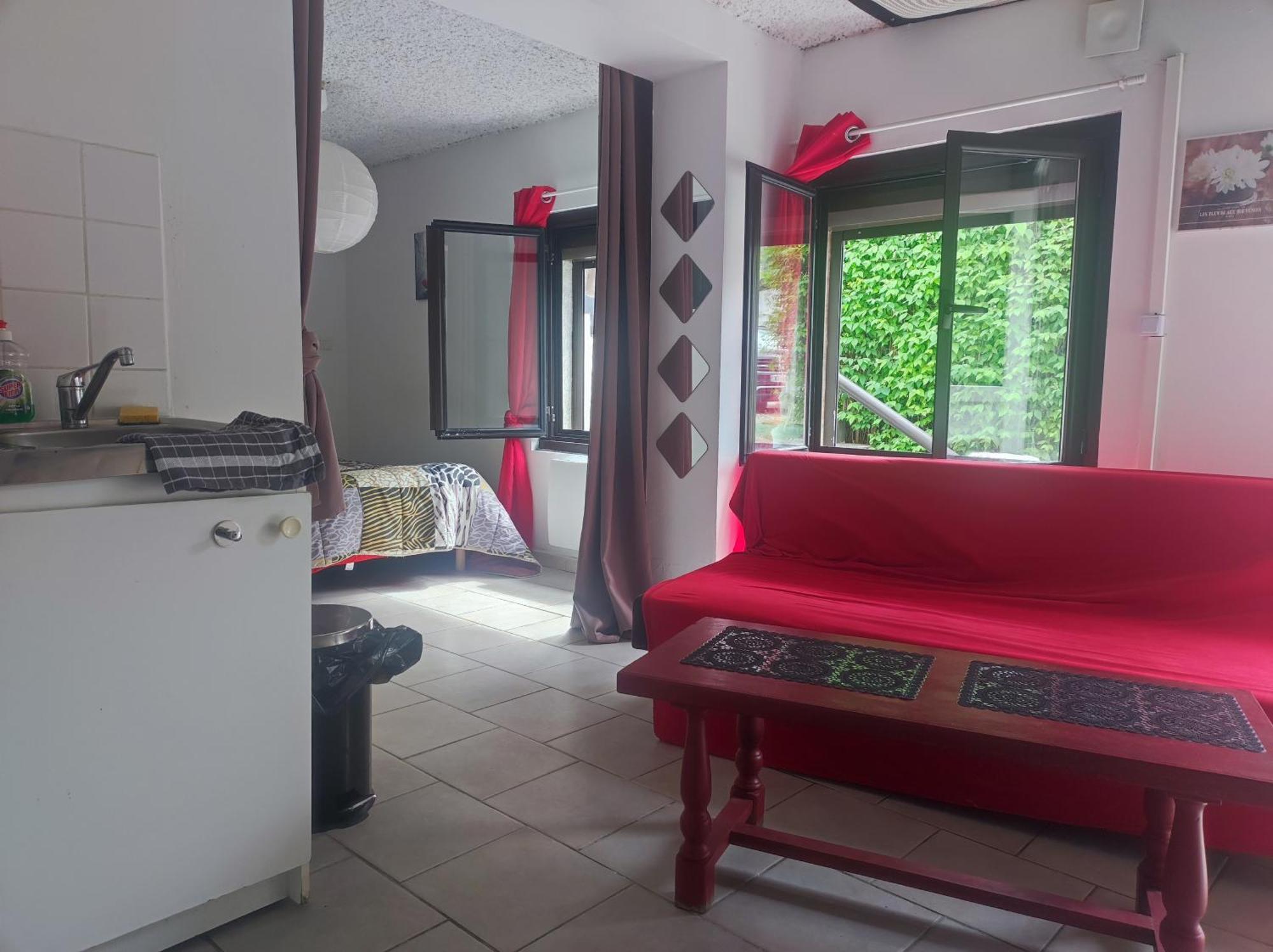 Ingrid Mary Apartment Nîmes Room photo